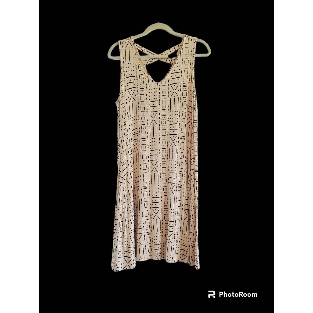 STYLE & CO. A LINE SLEEVELESS DRESS. BEIGE AND BLACK, SIZE PL